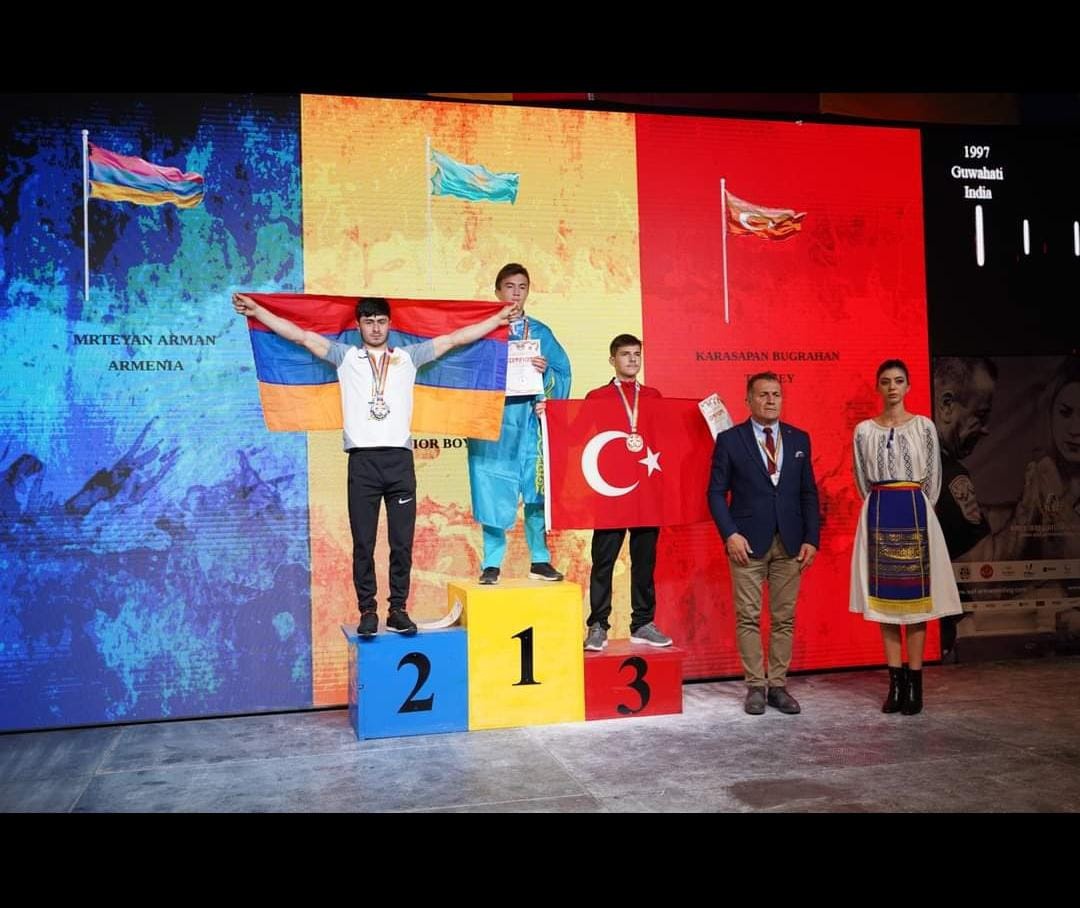 Dünyaları devirdi, madalya koleksiyonu yaptılar 6