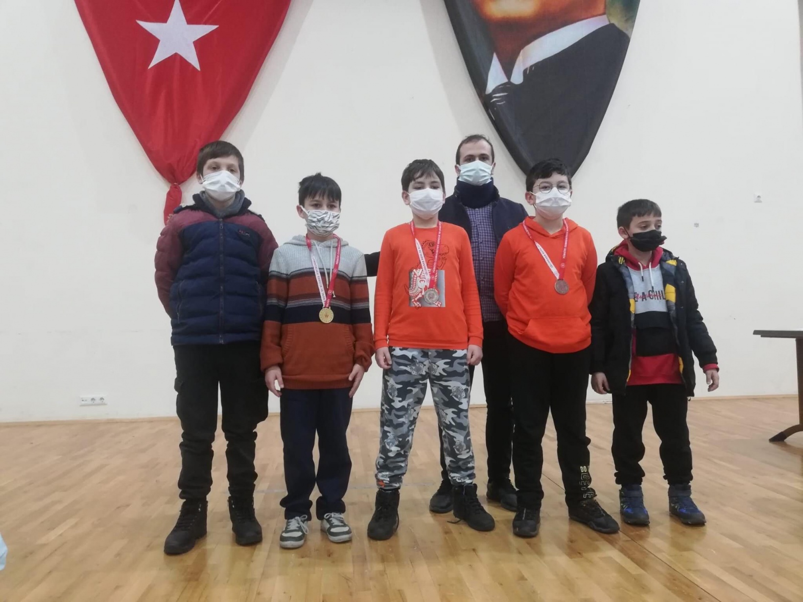 Gümüşhane’de satrançta sevindiren görüntü 6