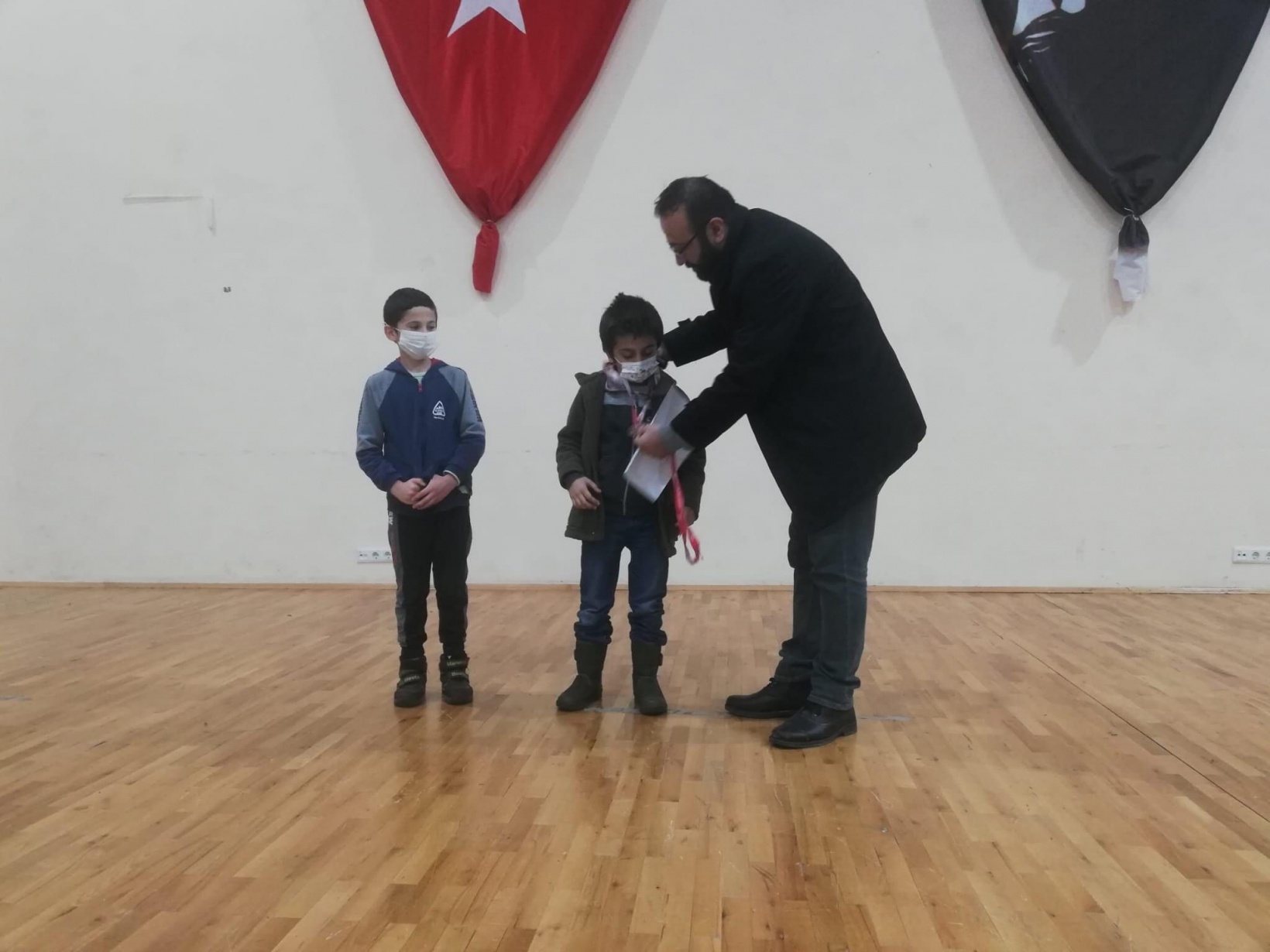 Gümüşhane’de satrançta sevindiren görüntü 1