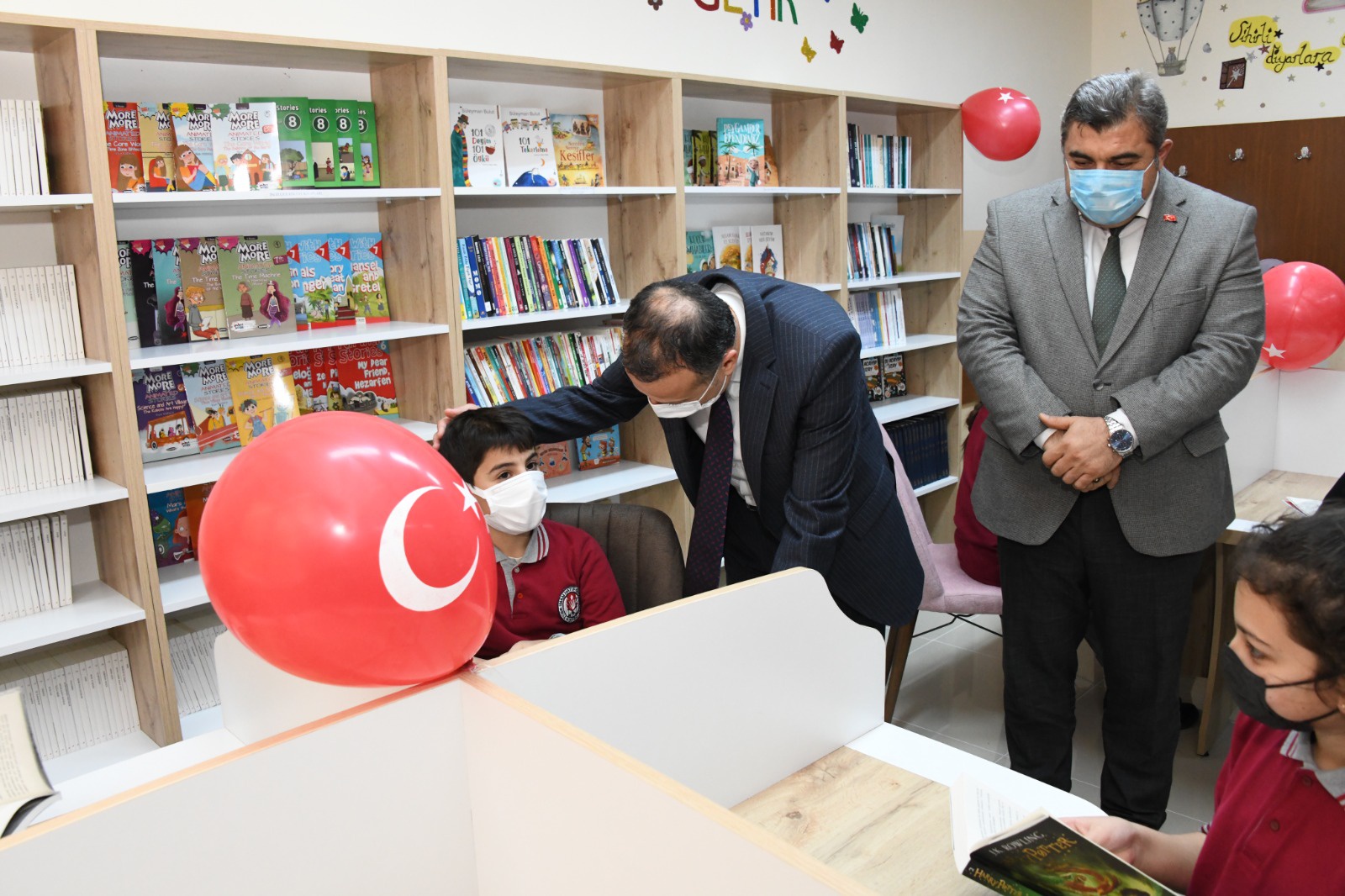 Gümüşhane’de kütüphanesiz okul kalmadı 15