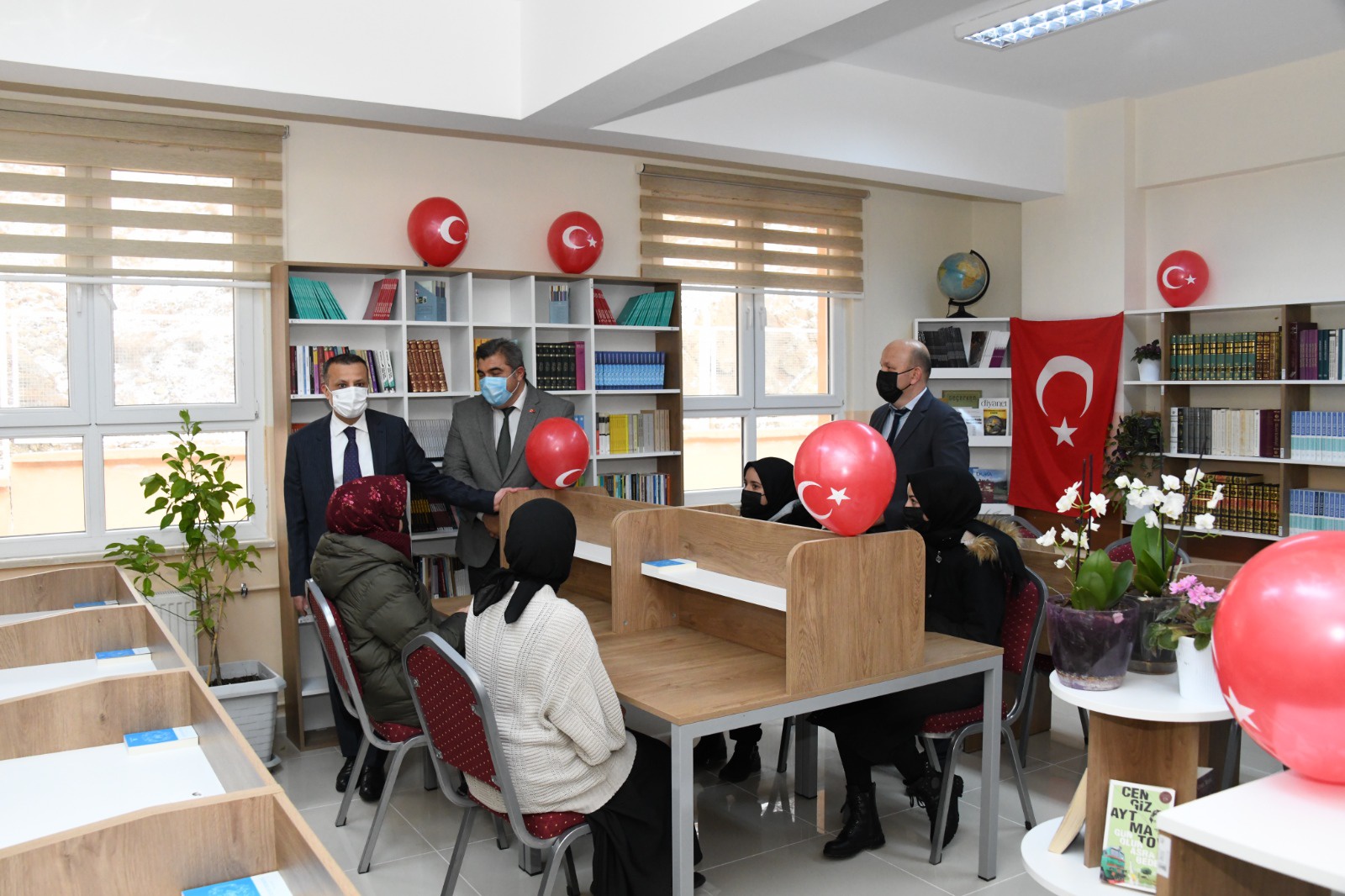 Gümüşhane’de kütüphanesiz okul kalmadı 5