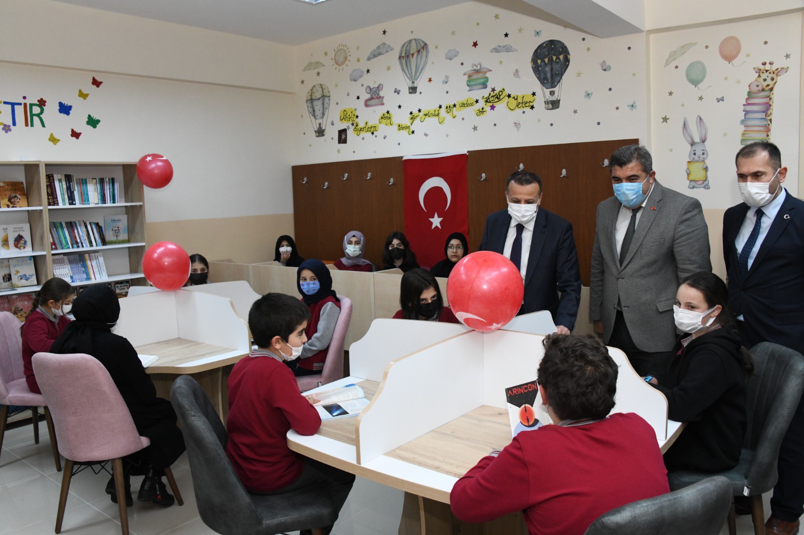 Gümüşhane’de kütüphanesiz okul kalmadı 8