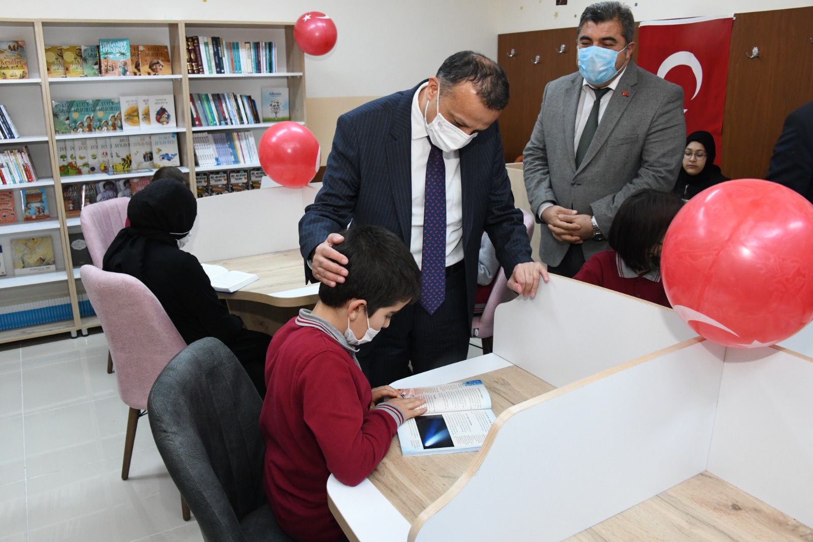 Gümüşhane’de kütüphanesiz okul kalmadı 2