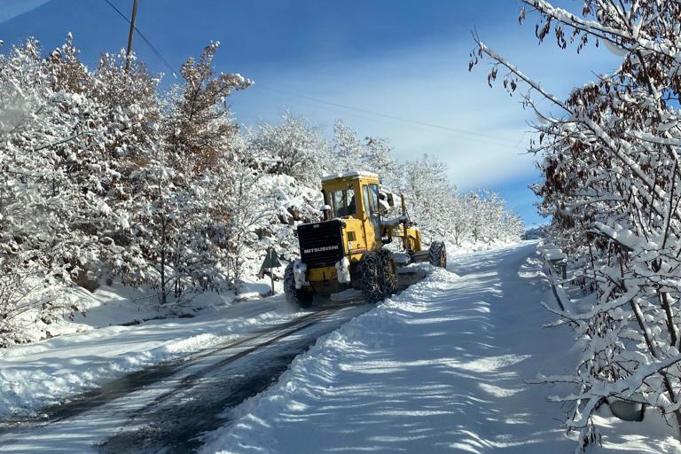 Gümüşhane’de kapalı köy yolları açılıyor 2