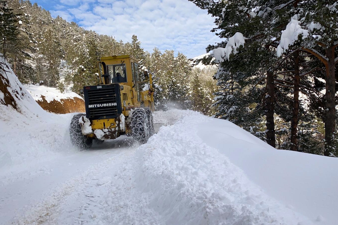 Gümüşhane’de kapalı köy yolları açılıyor 6