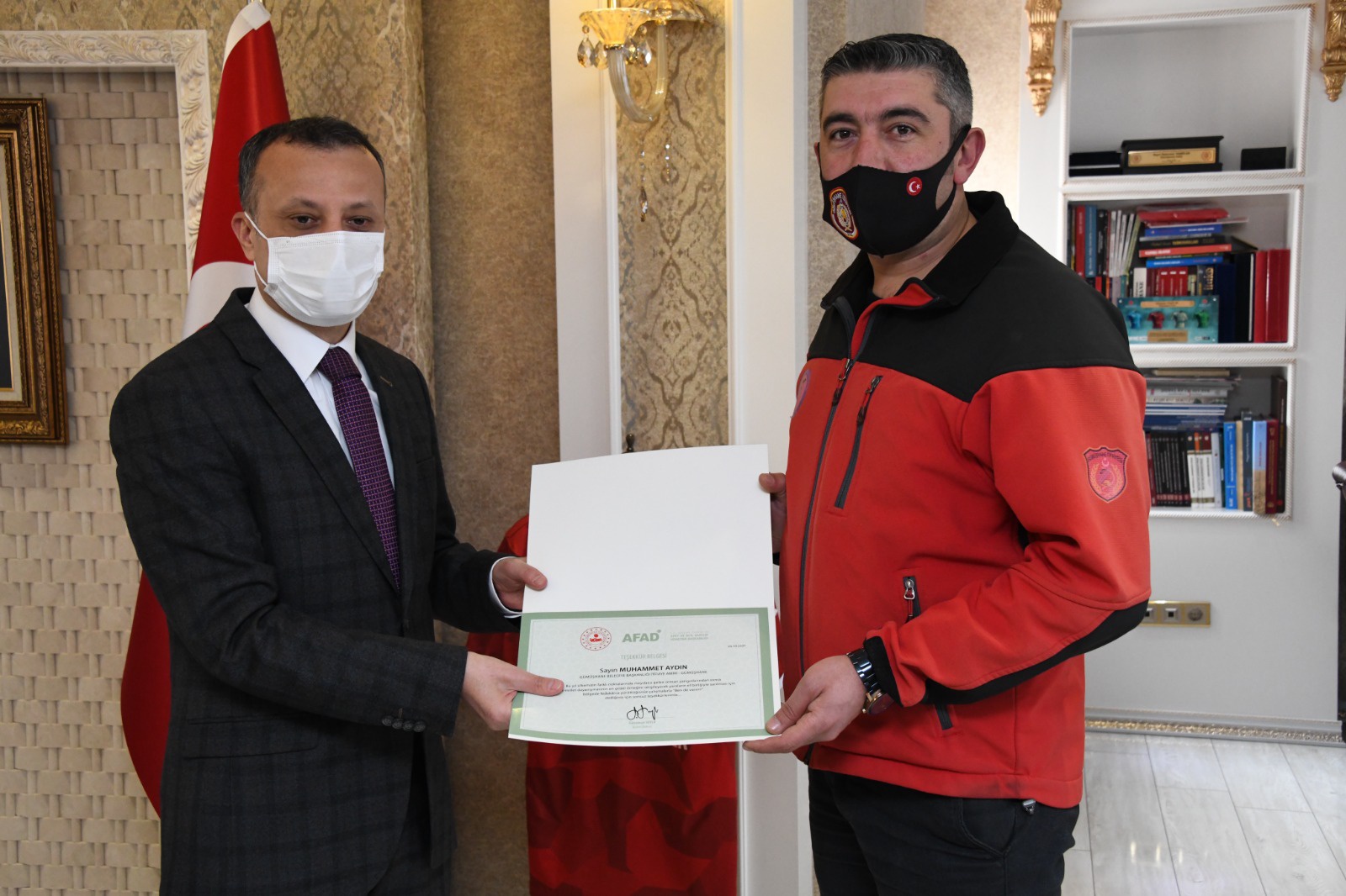 Yangın kahramanlarına teşekkür belgeleri verildi 5