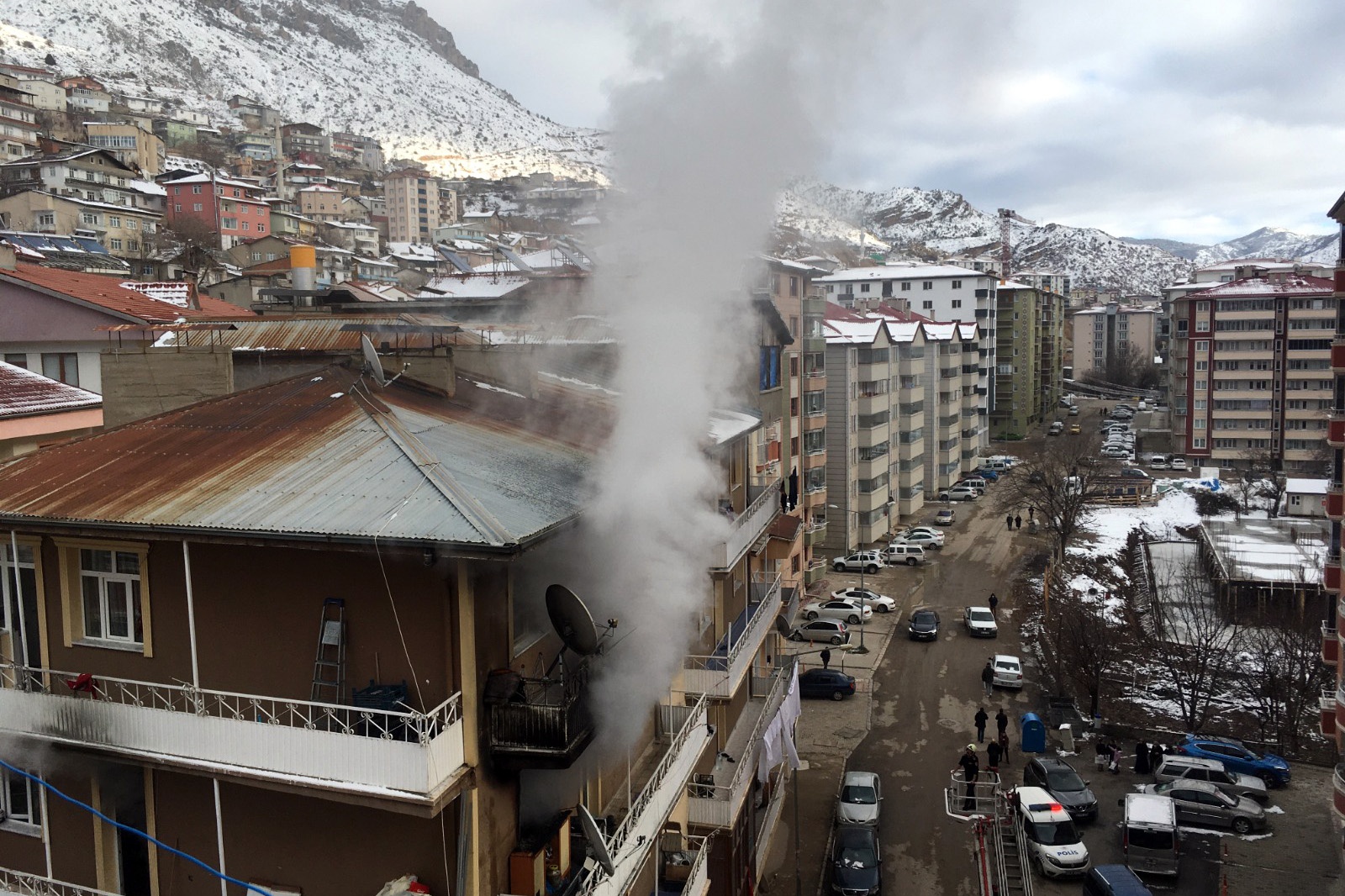 Gümüşhane’de ev yangını korkuttu 7