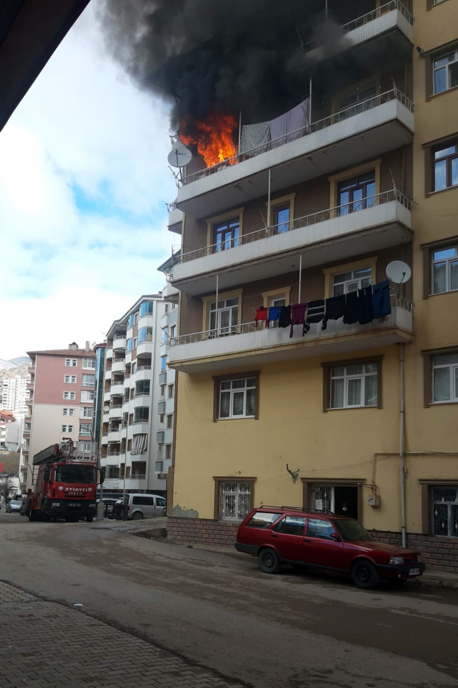 Gümüşhane’de ev yangını korkuttu 6