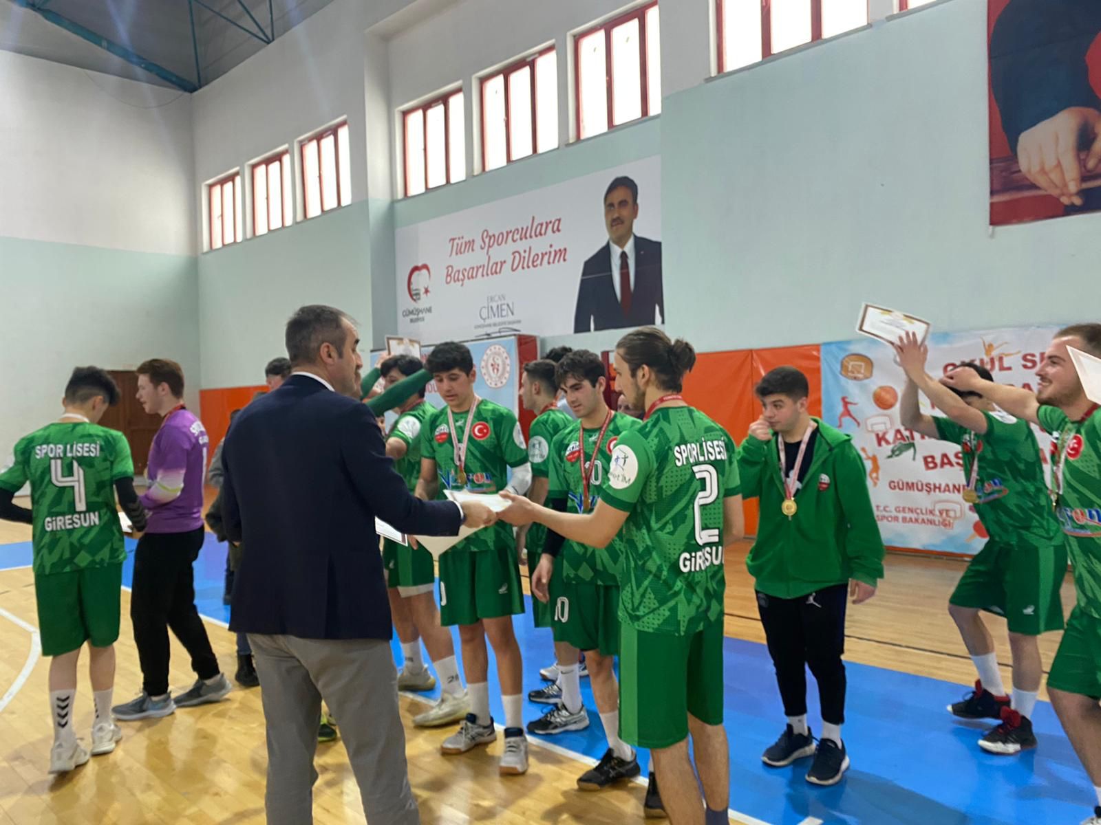 Hentbol grup müsabakaları sona erdi 2