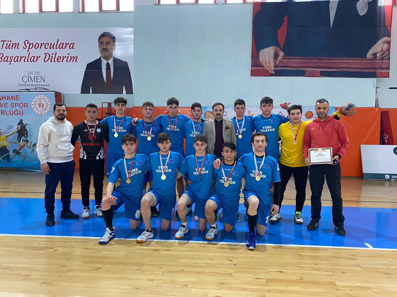 Hentbol grup müsabakaları sona erdi 10