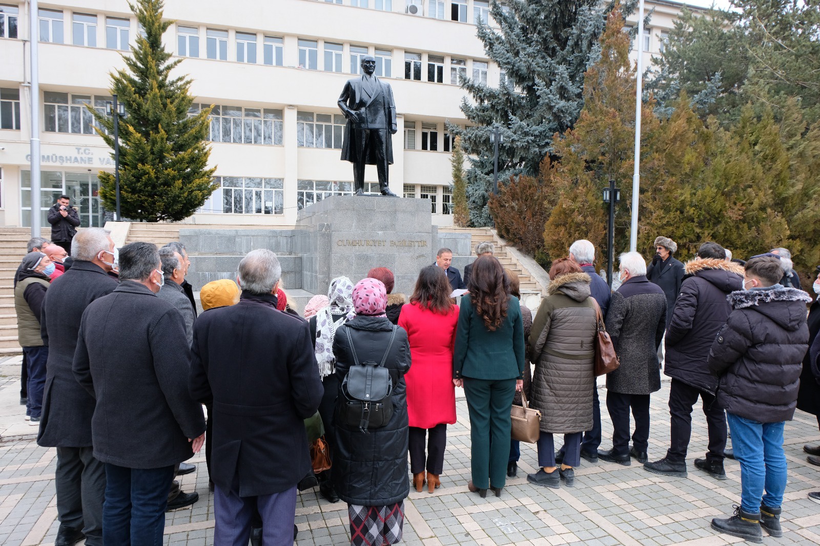 CHP ve ADD Atatürk Anıtına buket bıraktı 6