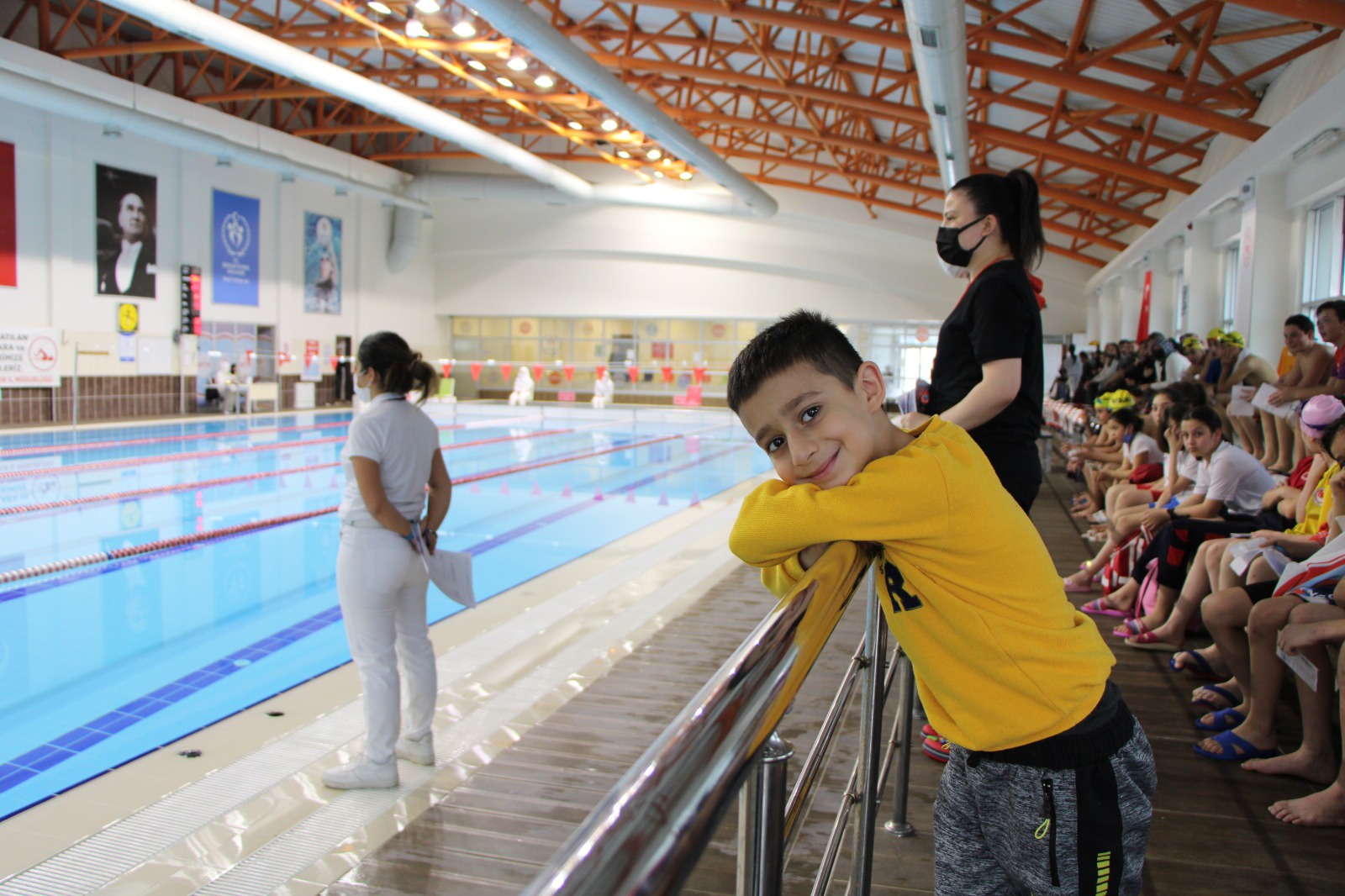 Yüzme okul yarışları yapıldı 29