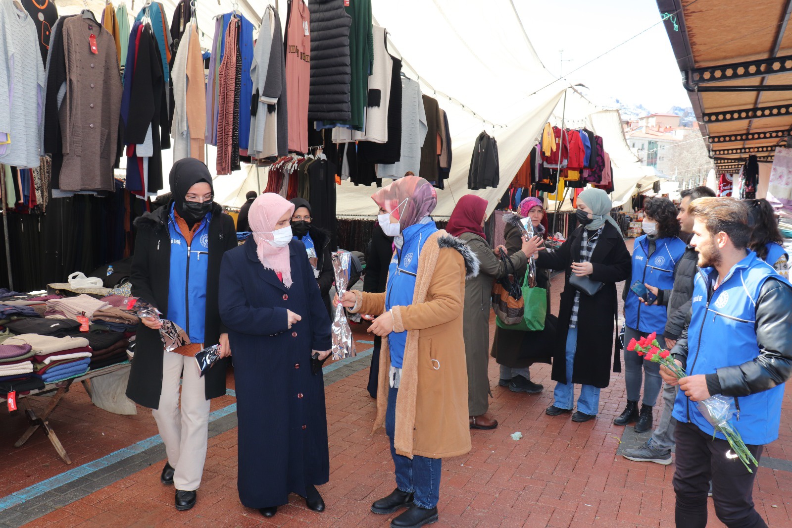 Gençlik Merkezi emekçi kadınları unutmadı 3