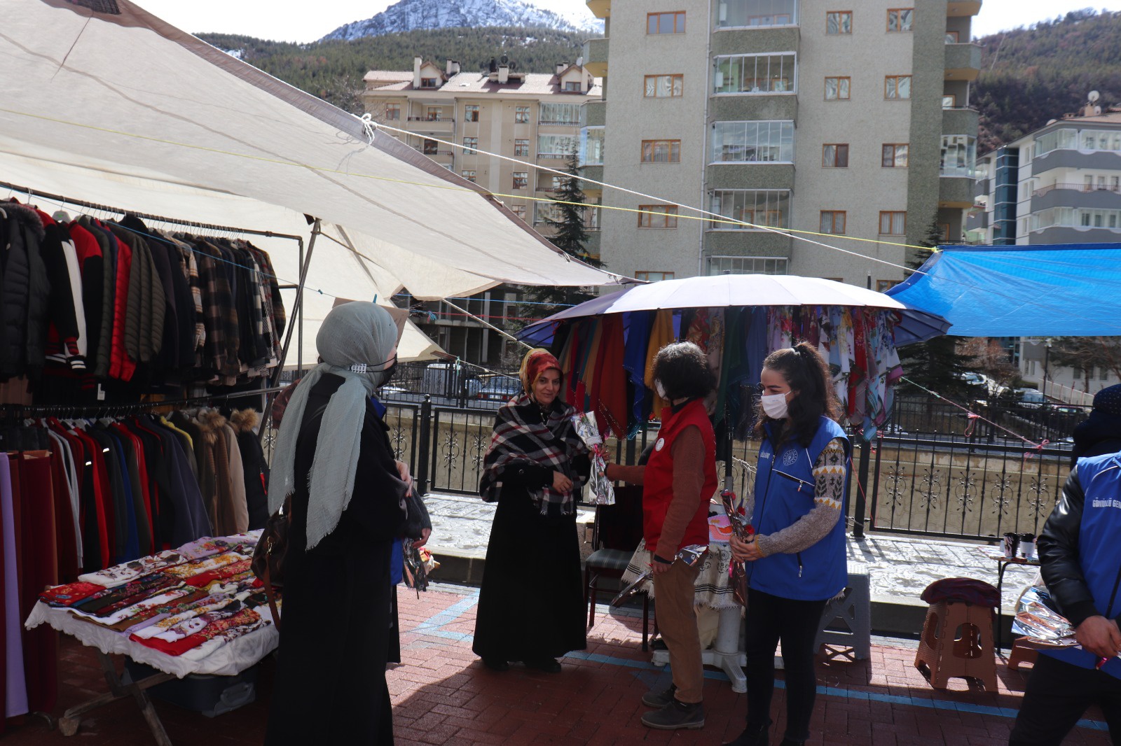 Gençlik Merkezi emekçi kadınları unutmadı 7