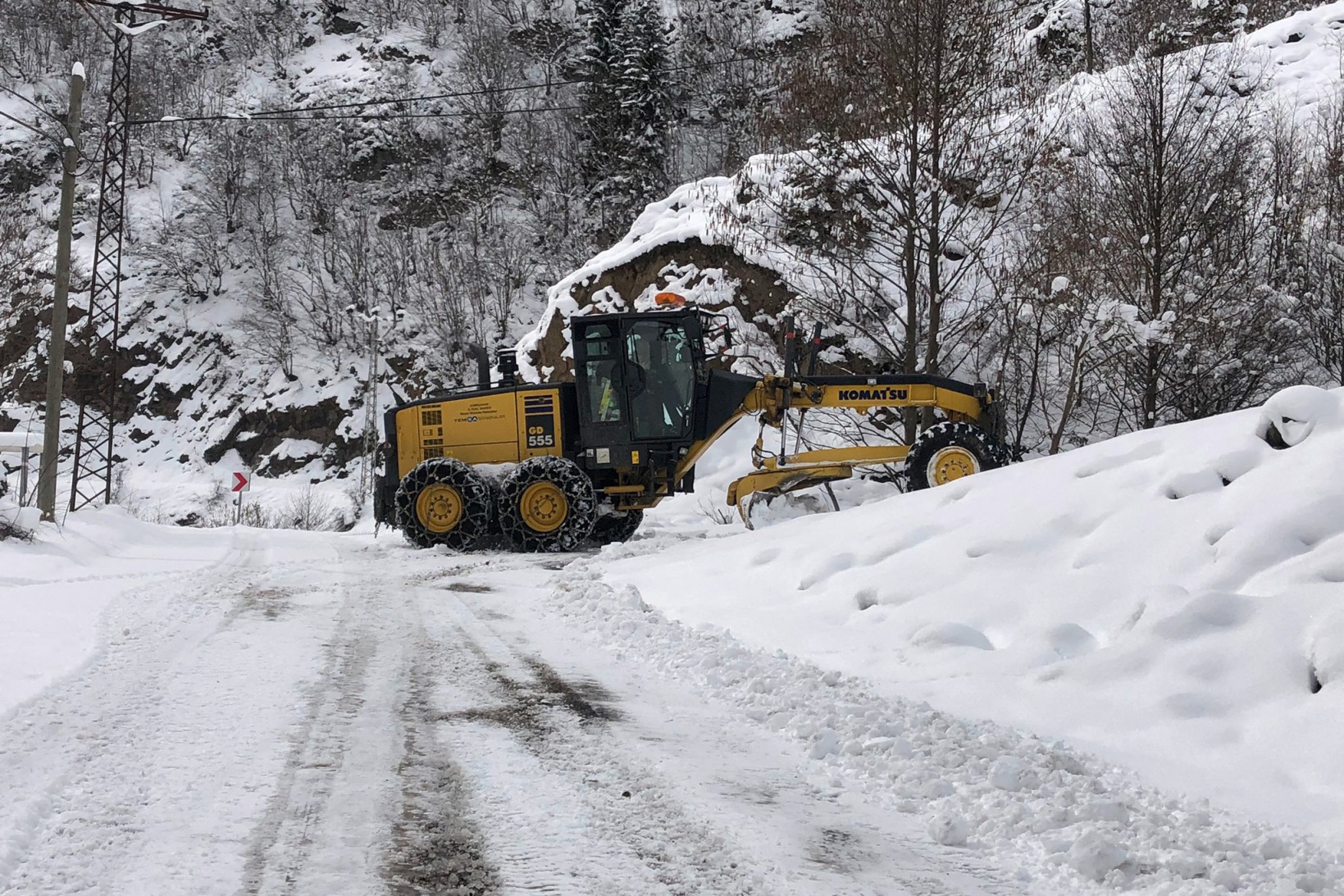 Gümüşhane’de kapalı köy yolu kalmadı 9