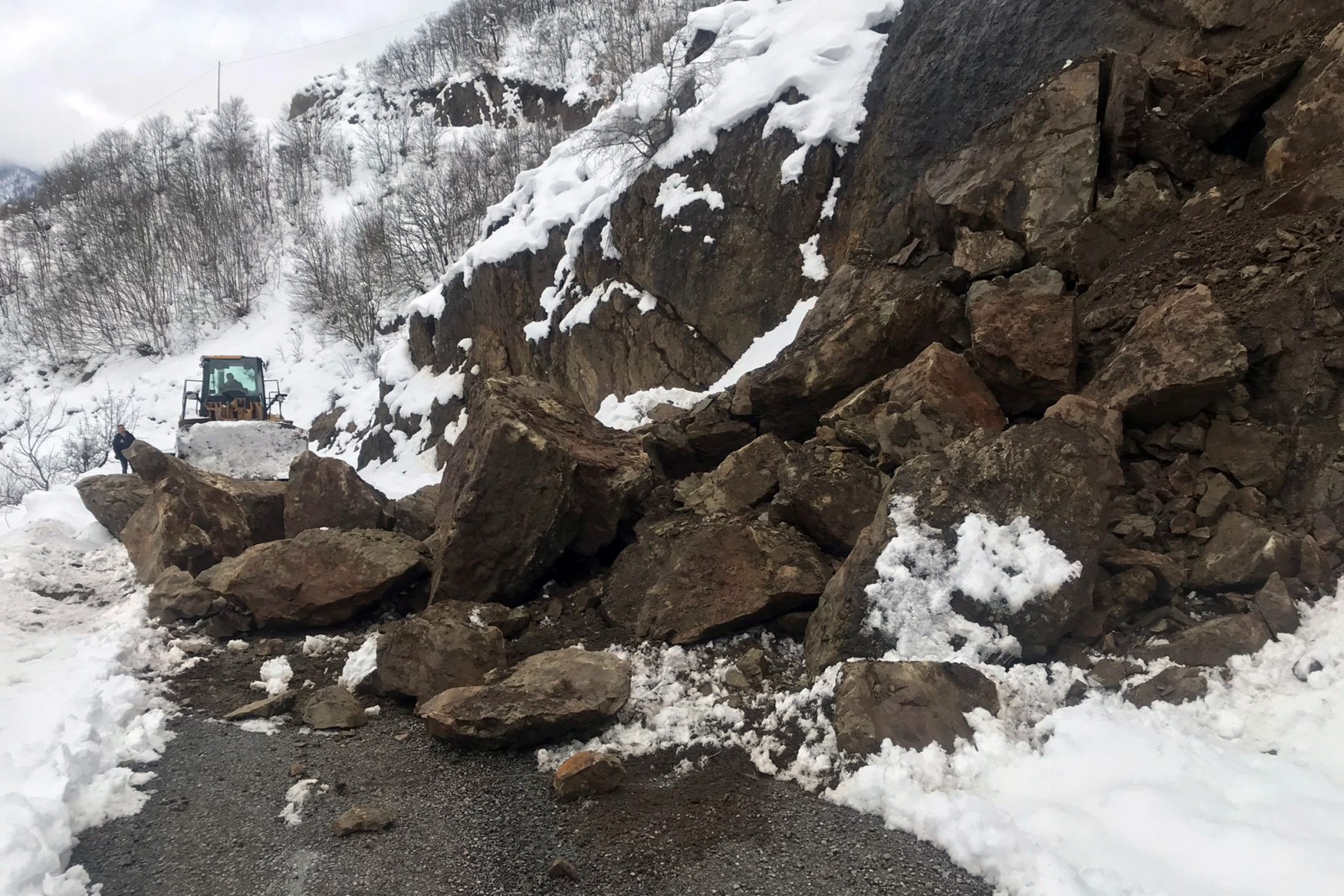 Gümüşhane’de kapalı köy yolu kalmadı 11