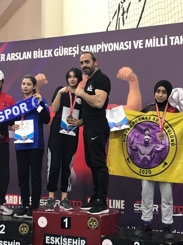 Bilek güreşçilerimizden 21 madalya daha 6