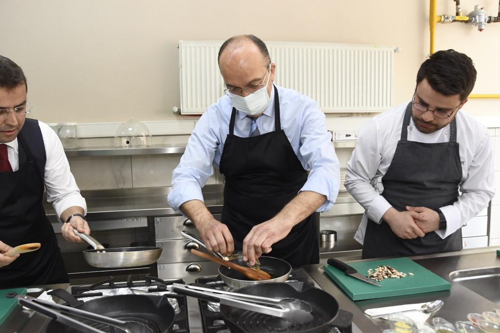 Gümüşhane protokolü mutfakta 11