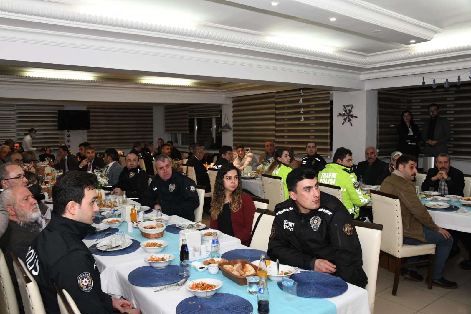 Vali Taşbilek şehit aileleri, gaziler ve yakınları ile iftarda bir araya geldi   13