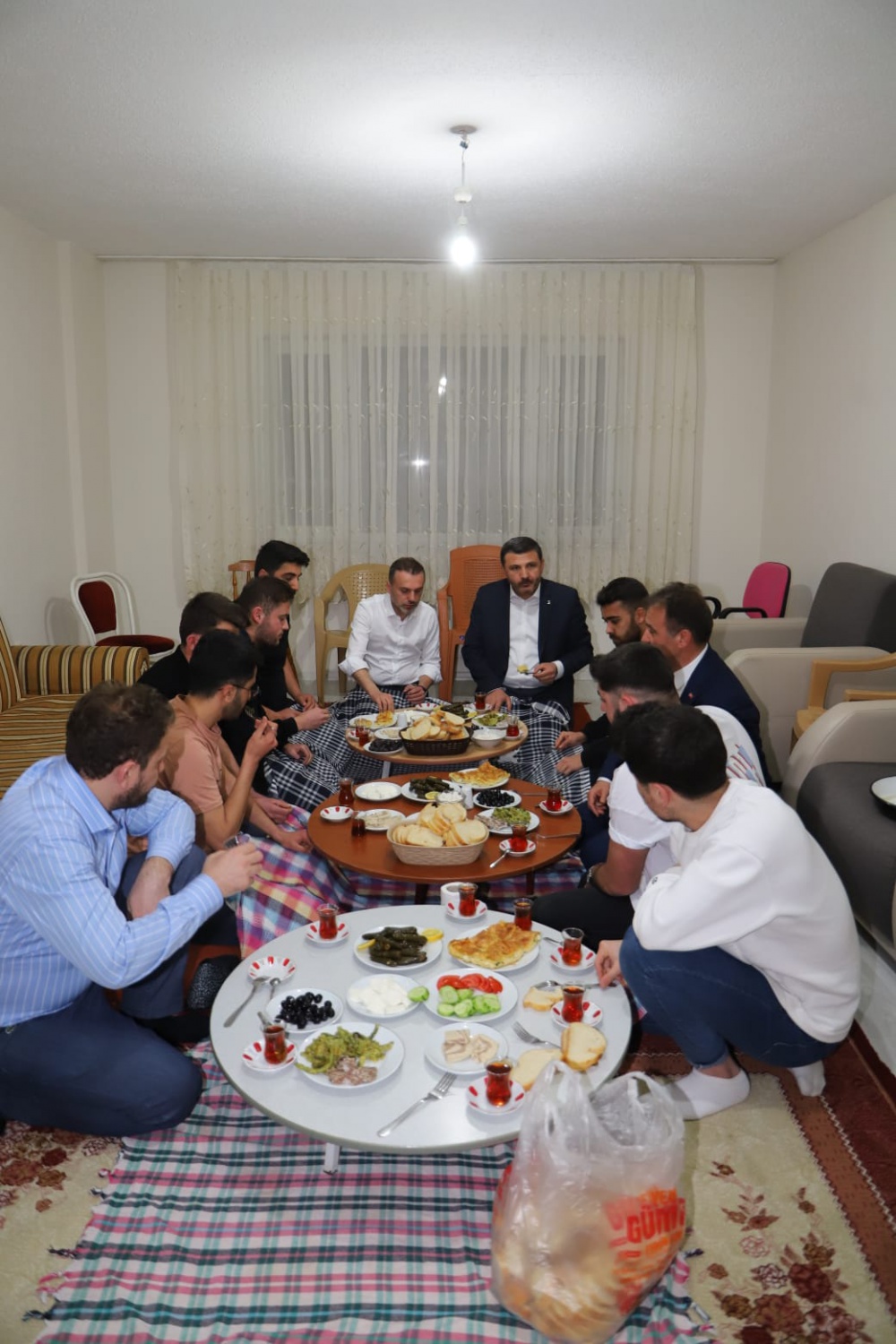 AK Parti Genel Başkan Yardımcısı Kandemir Gümüşhane’de  10