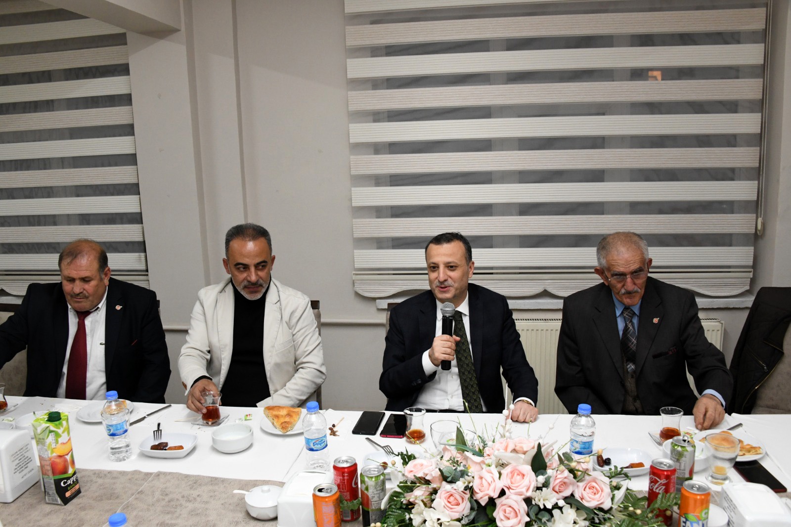 Vali Taşbilek: Gazeteciler toplumun vicdanıdır 4