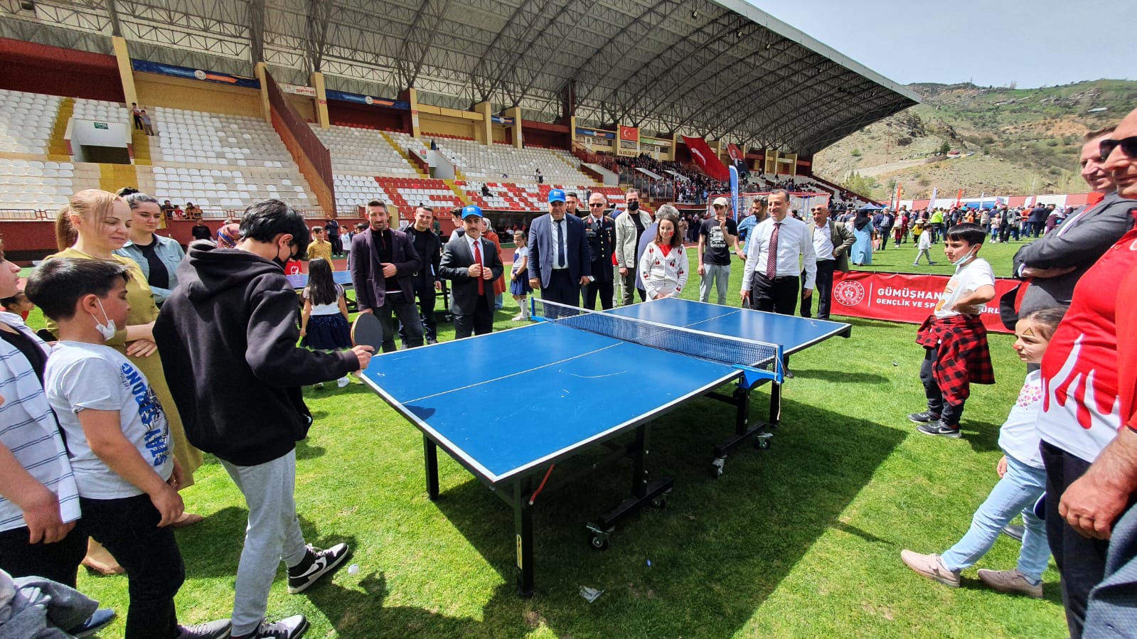 Stadyum 23 Nisan’da doldu taştı 12