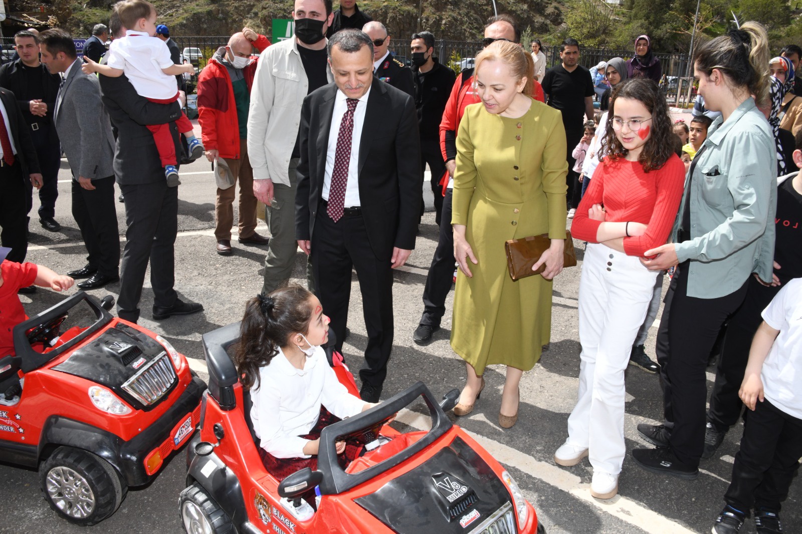 Stadyum 23 Nisan’da doldu taştı 21