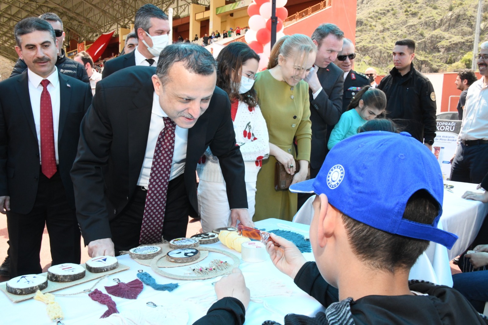 Stadyum 23 Nisan’da doldu taştı 16