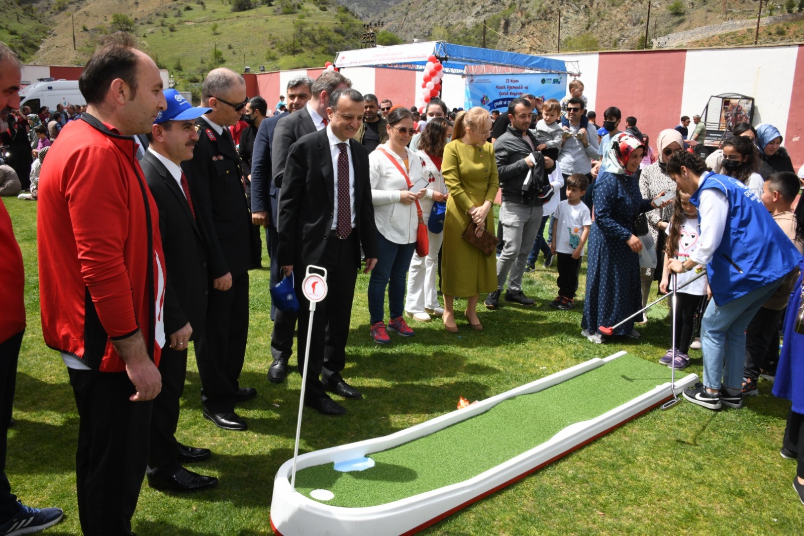 Stadyum 23 Nisan’da doldu taştı 17