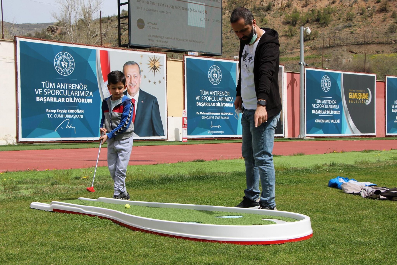 Stadyum 23 Nisan’da doldu taştı 18