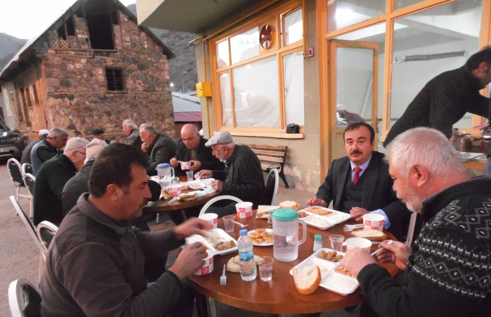 Nuri Dayı Derneğinden iftar programı 6