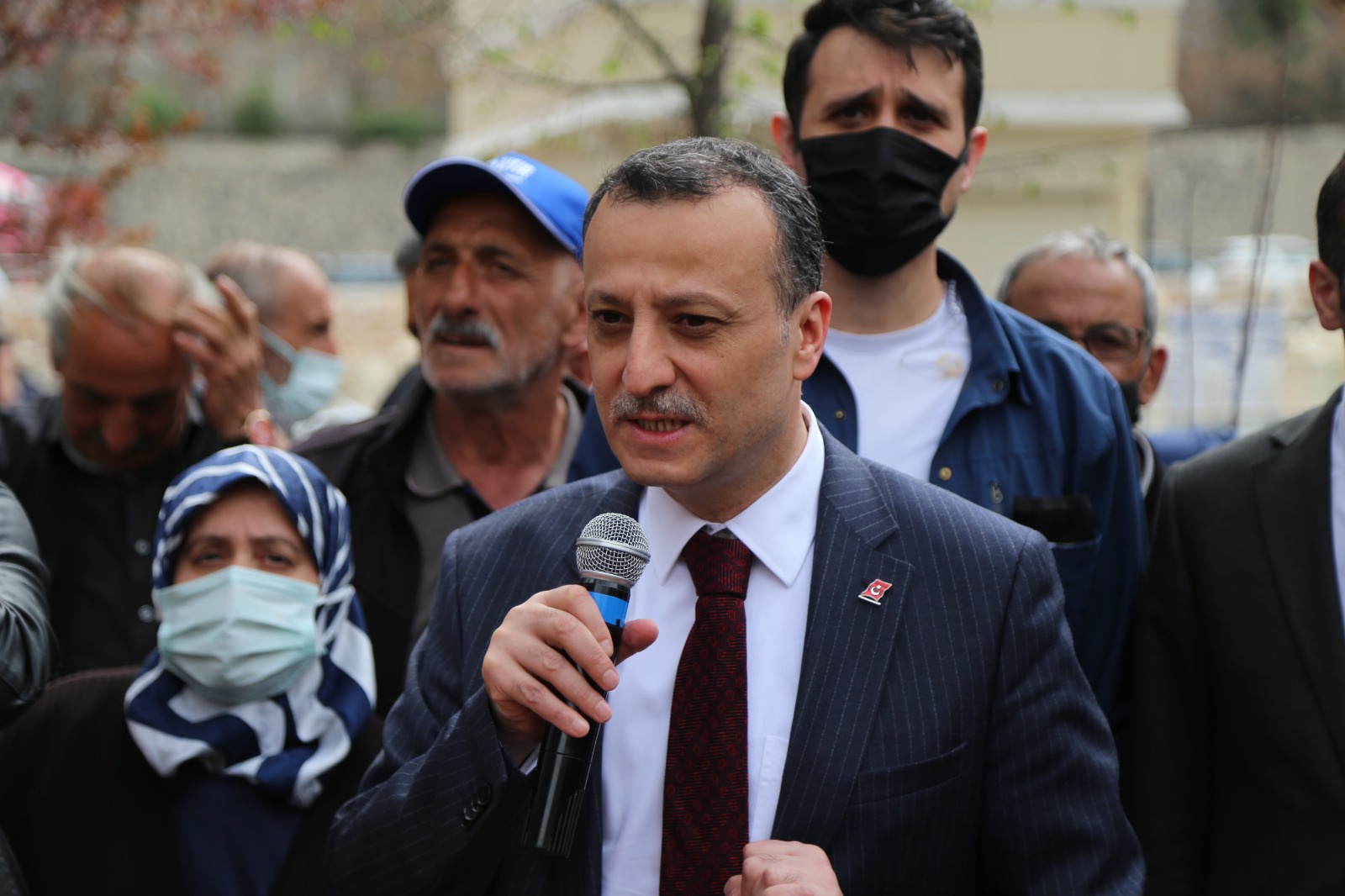 Gümüşhane Belediyesi 5 bin ceviz fidanı dağıttı 7