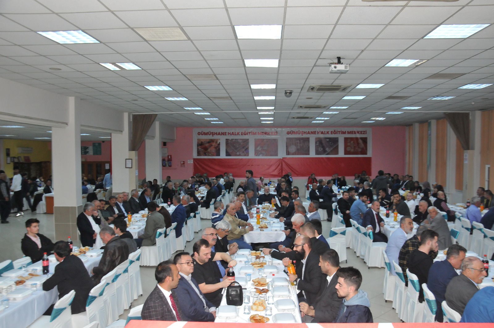 MHP İl Başkanlığından İftar Yemeği  8