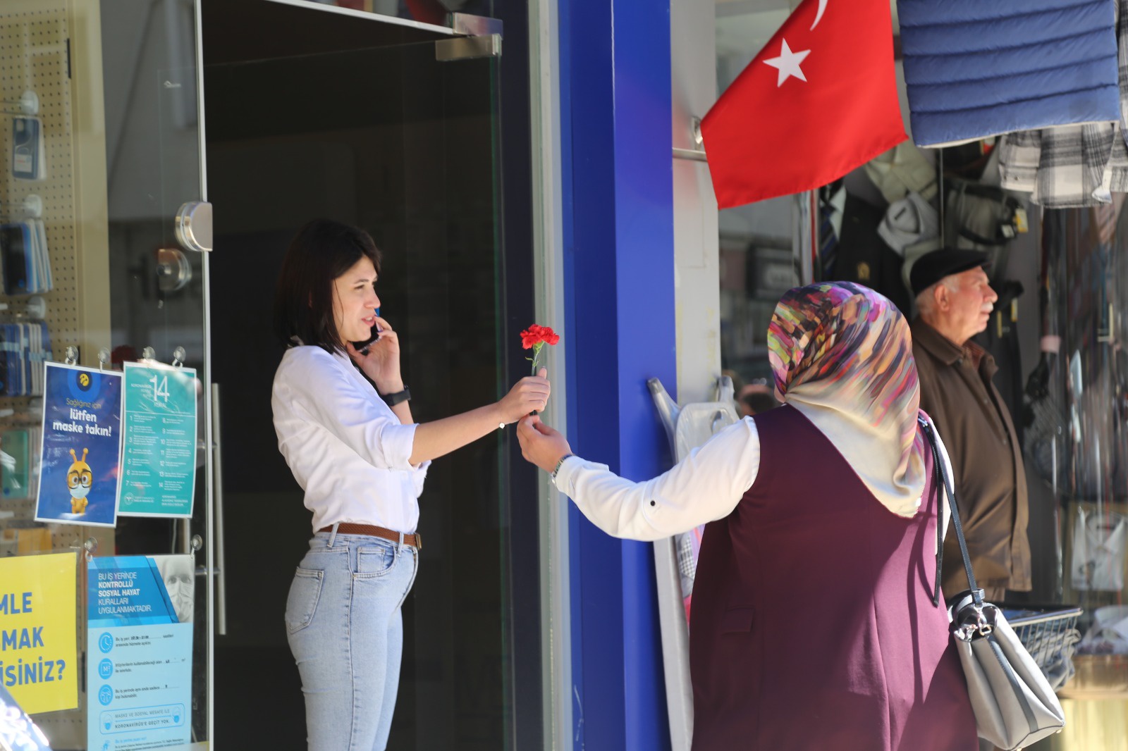 Gümüşhane’de "Biz Büyük Bir Aileyiz" yürüyüşü 17