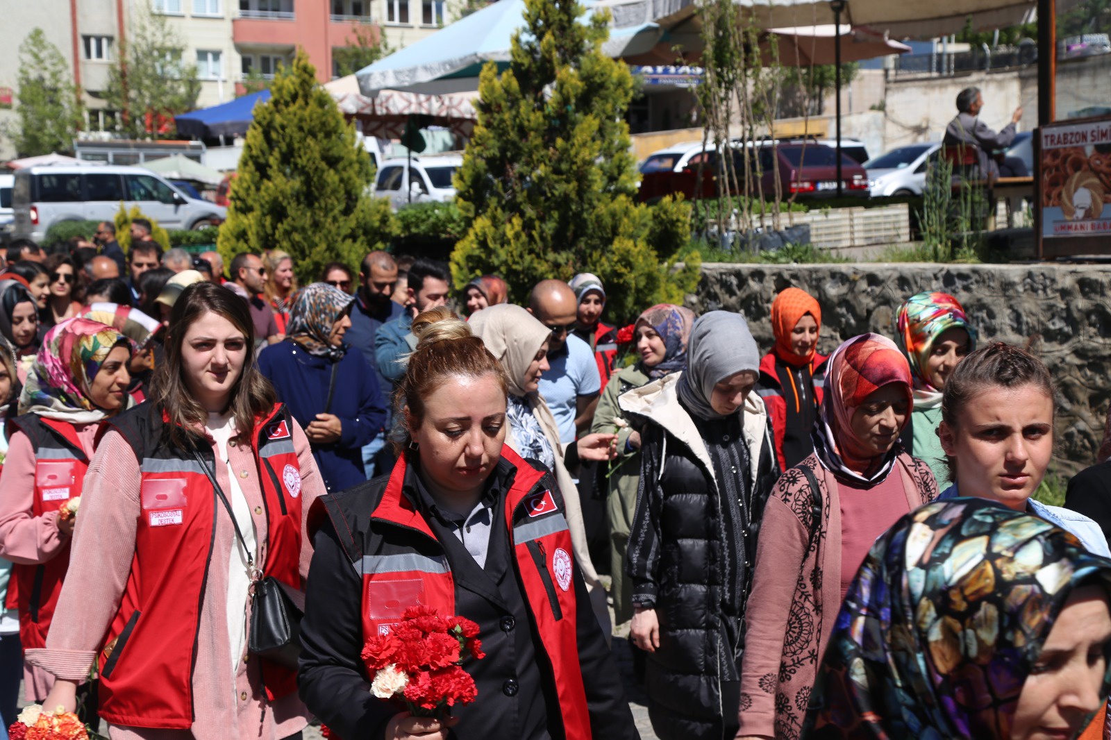 Gümüşhane’de "Biz Büyük Bir Aileyiz" yürüyüşü 1