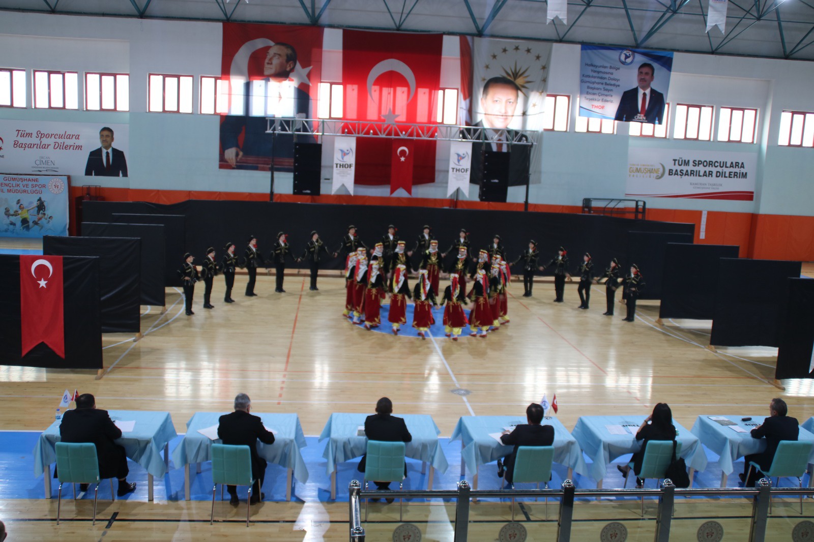 Halk oyunları grup yarışmaları Gümüşhane’de yapıldı 13