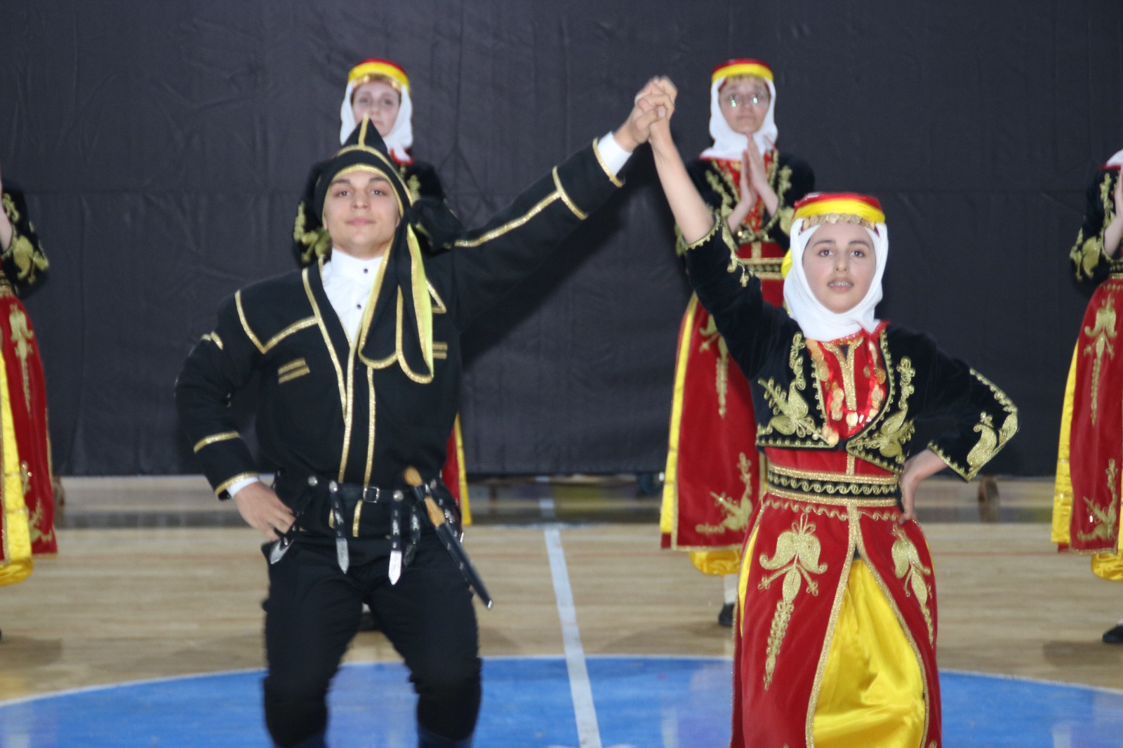 Halk oyunları grup yarışmaları Gümüşhane’de yapıldı 10