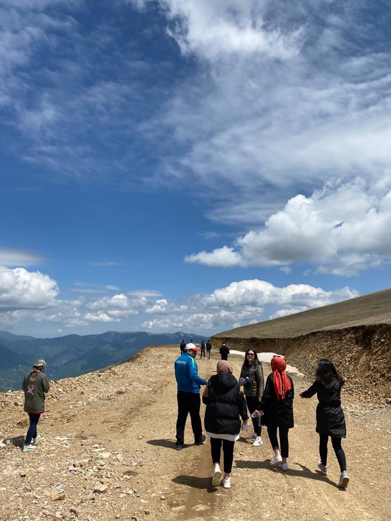 Kabaktepe’ye Şehitlere Saygı yürüyüşü düzenlendi 6