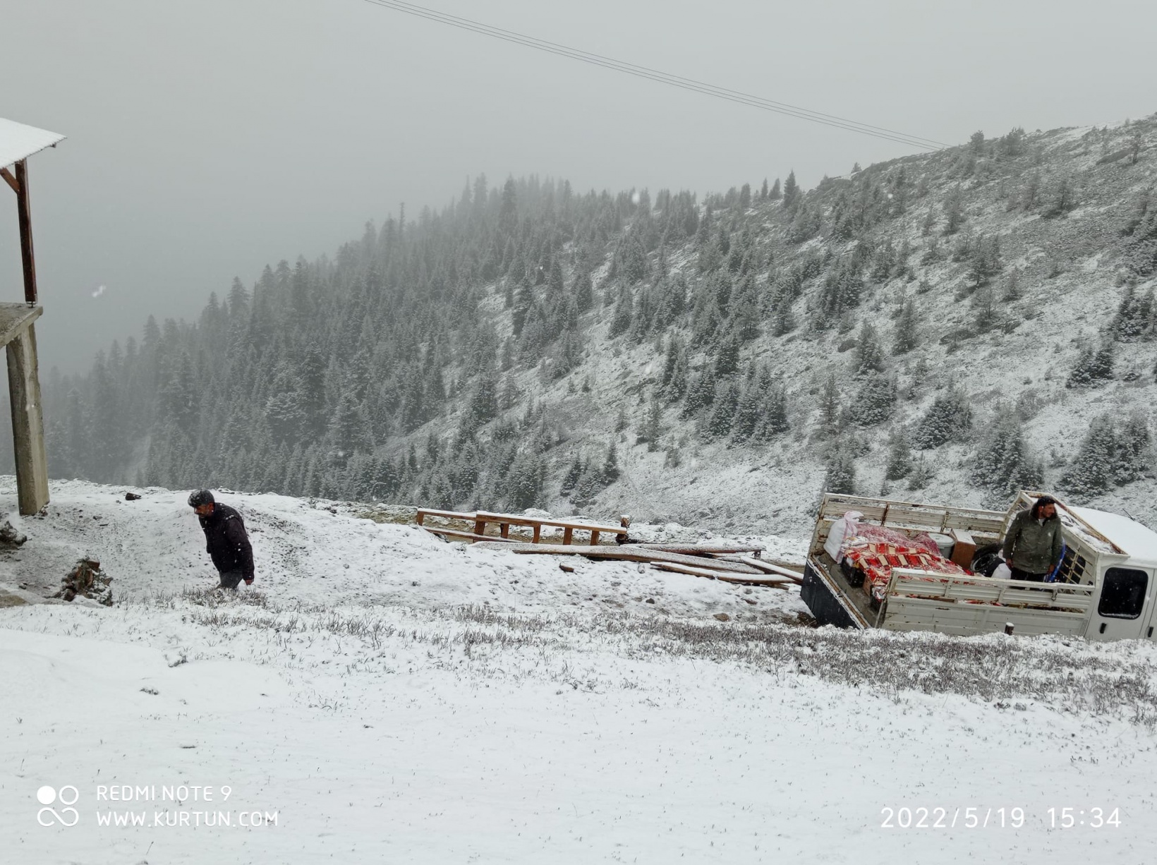 Gümüşhane'nin yüksekleri 19 Mayıs'ta beyaza büründü 10