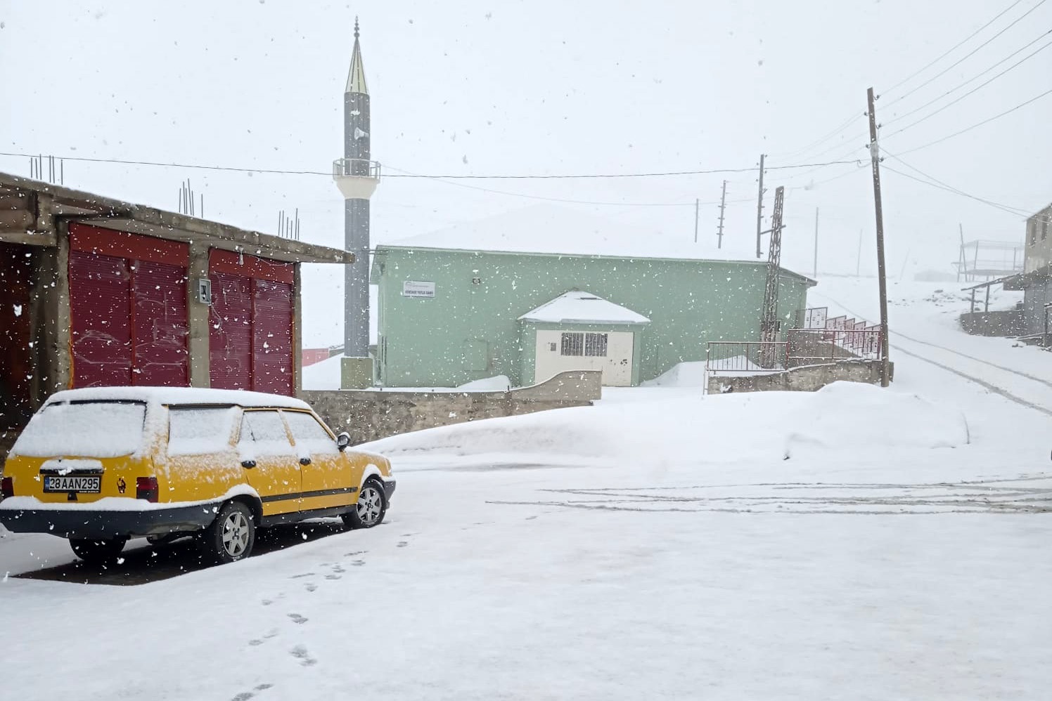 Gümüşhane'nin yüksekleri 19 Mayıs'ta beyaza büründü 6