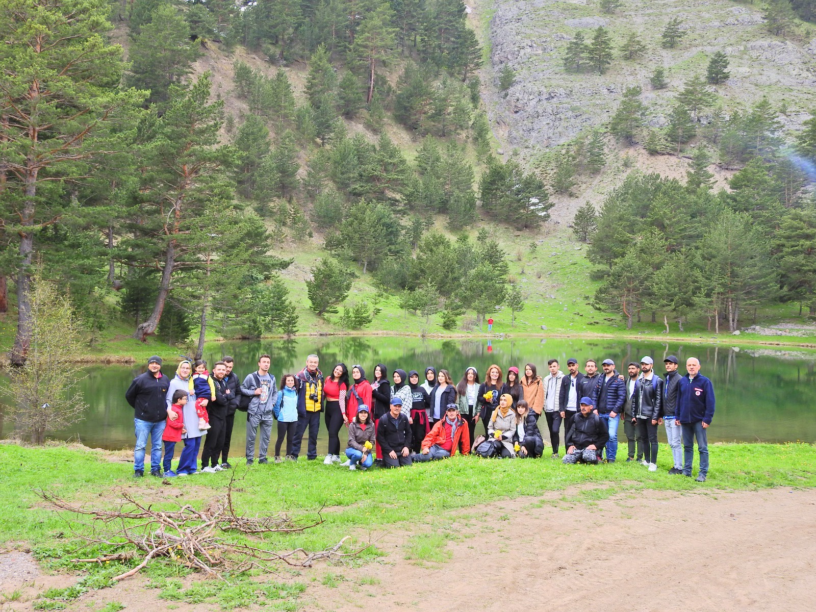 Bağımsızlık ve gençlik yürüyüşü yapıldı 7