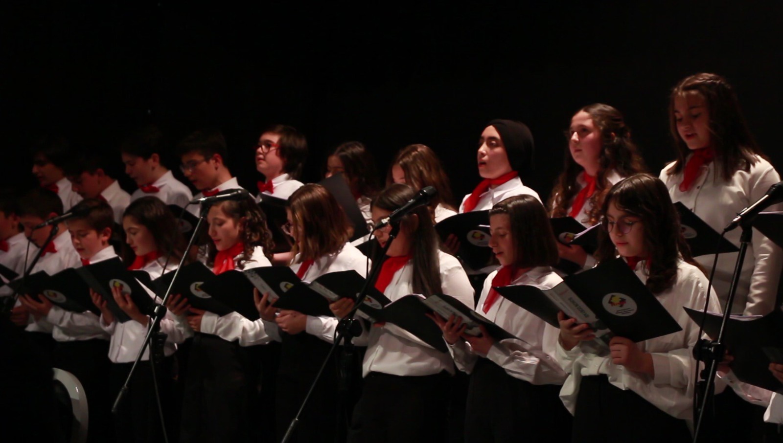 Final Okulları türkülerle coşturdu 8