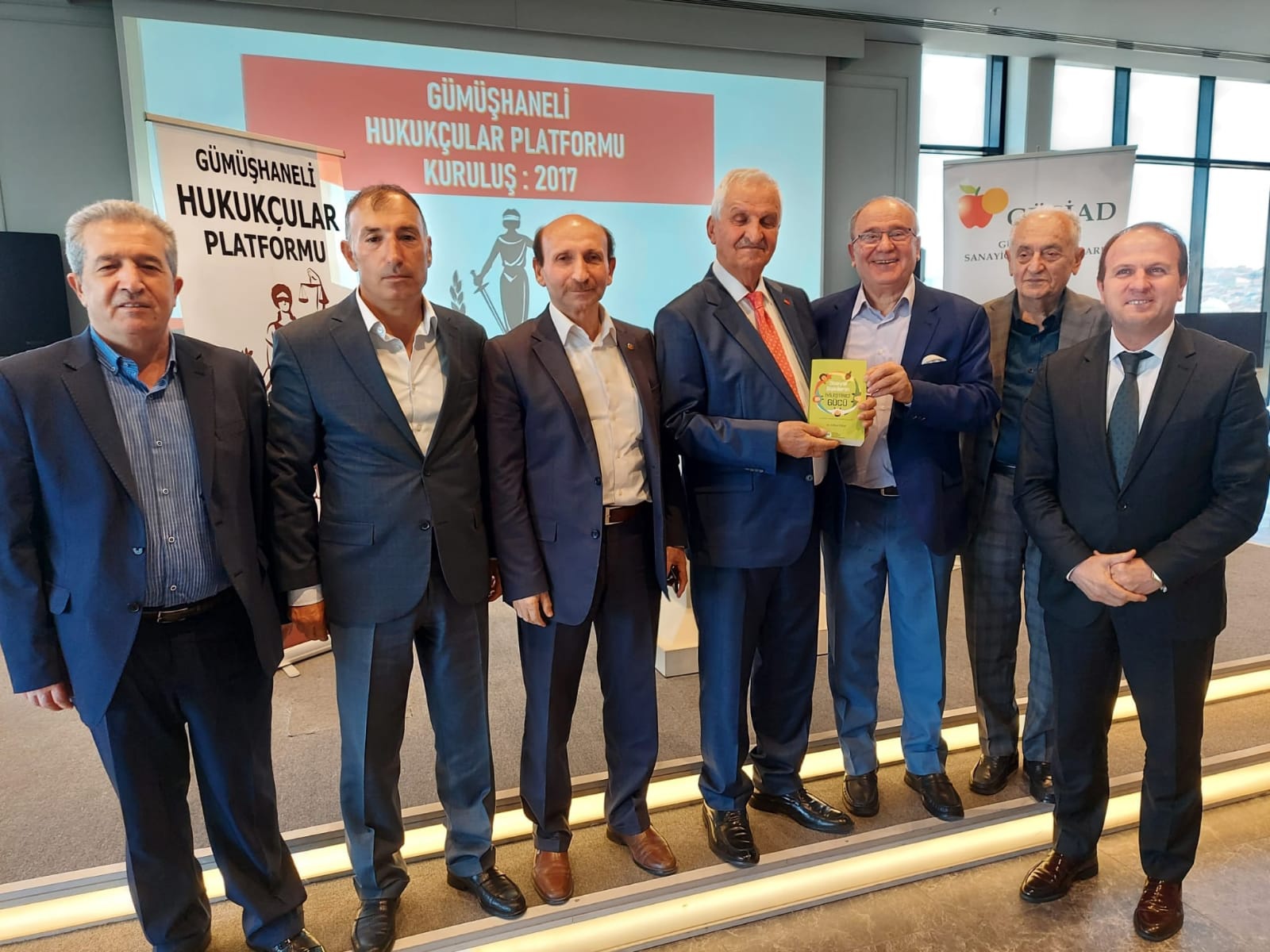 Gümüşhaneli Hukukçulardan ‘Oltan Abi’ye vefa dedi 47