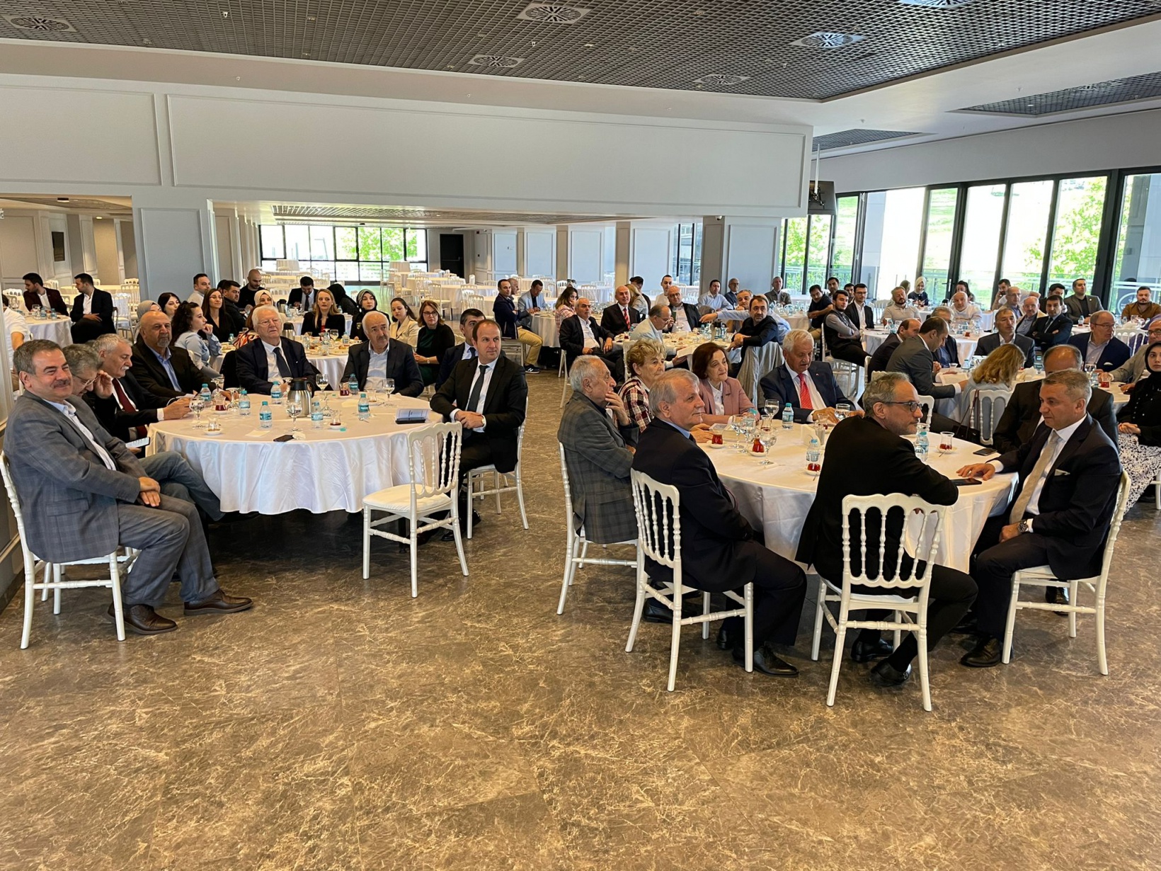 Gümüşhaneli Hukukçulardan ‘Oltan Abi’ye vefa dedi 9