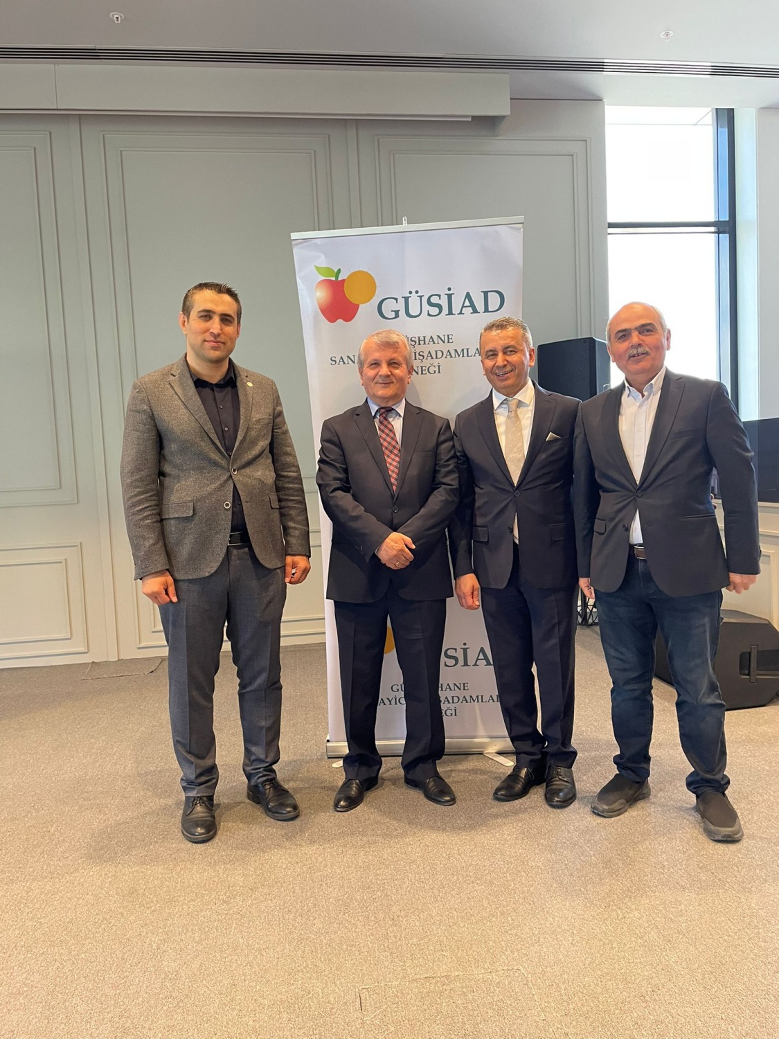 Gümüşhaneli Hukukçulardan ‘Oltan Abi’ye vefa dedi 35