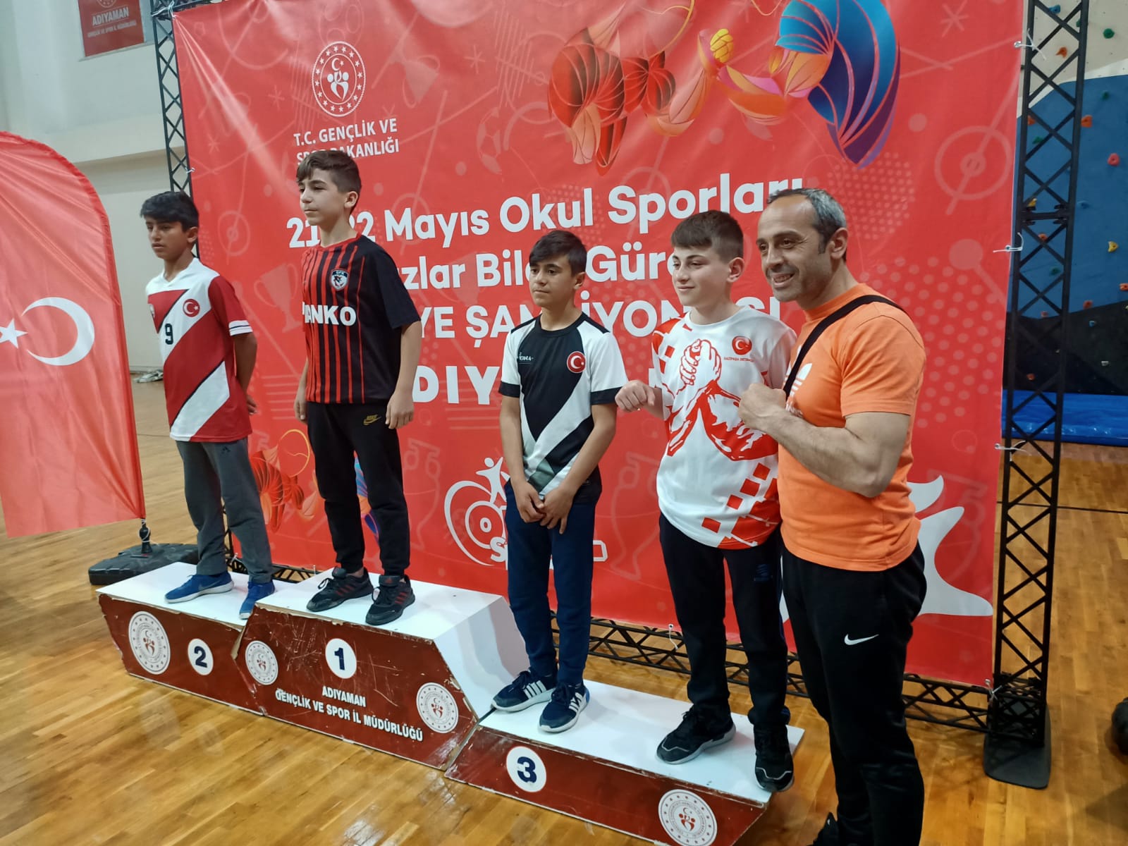 Adıyaman’dan 10 madalya ile döndüler 3