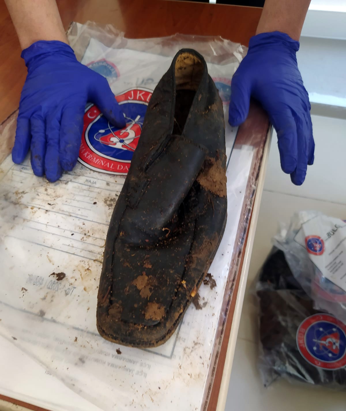 7 yıl sonra bulunan kafatası ve kemikler cinayet şüphesini arttırdı 12