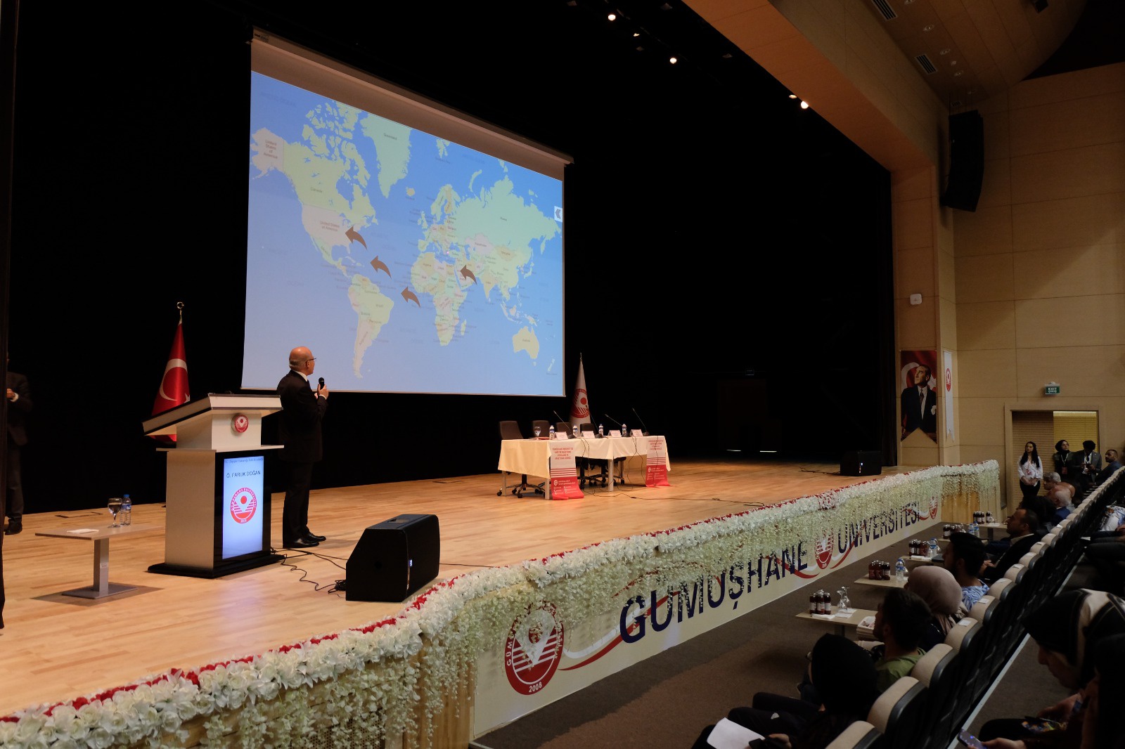 Koç: Türkiye hiçbir istatistiğe uyan bir ülke değil   4