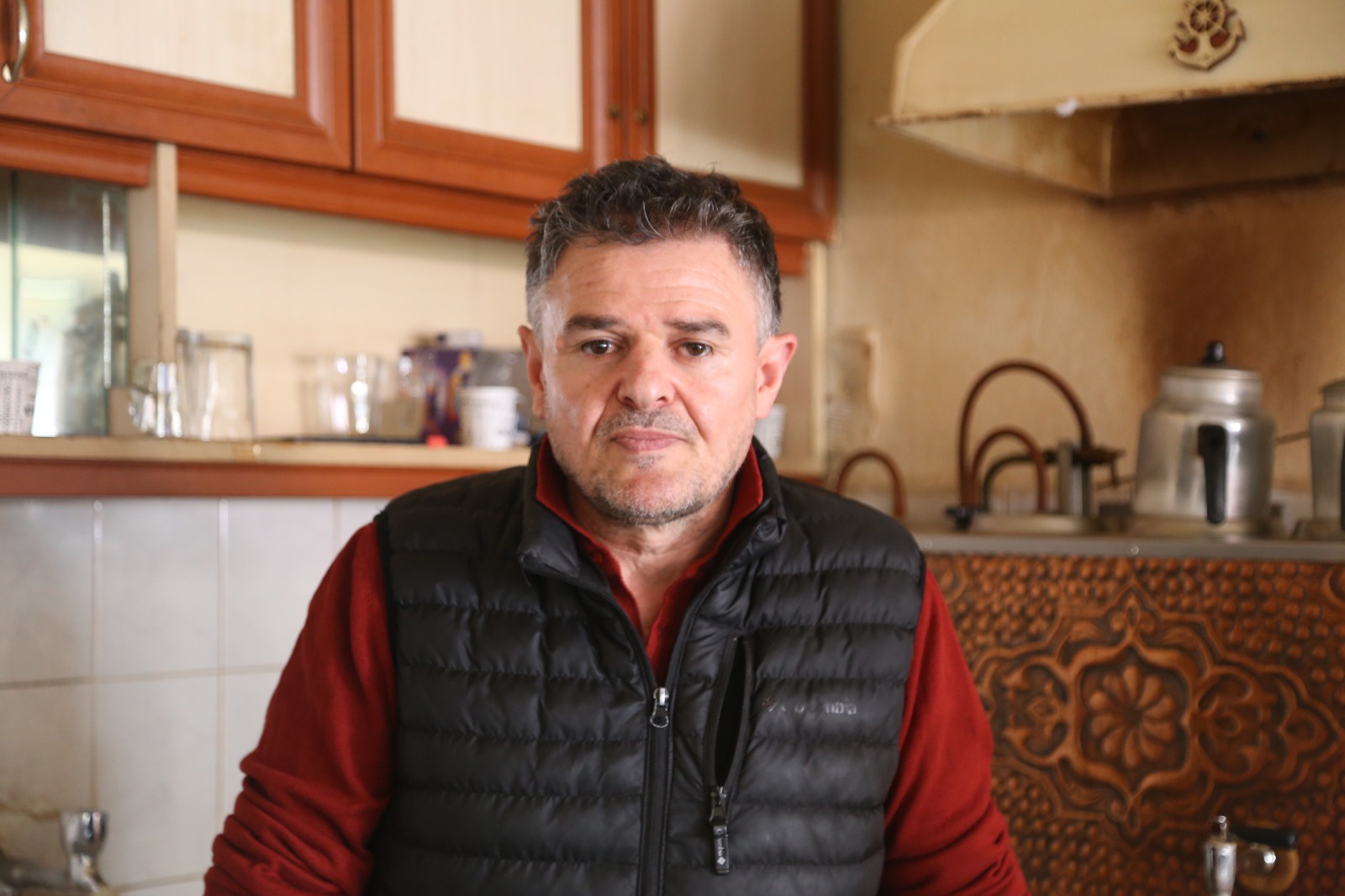 Musluklardan akan çamurlu su vatandaşları isyan ettirdi 2