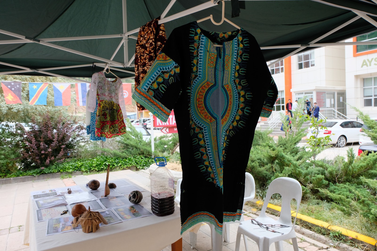 Gümüşhane’deki Afrikalı öğrenciler yerel kıyafetleriyle horon oynadı 19